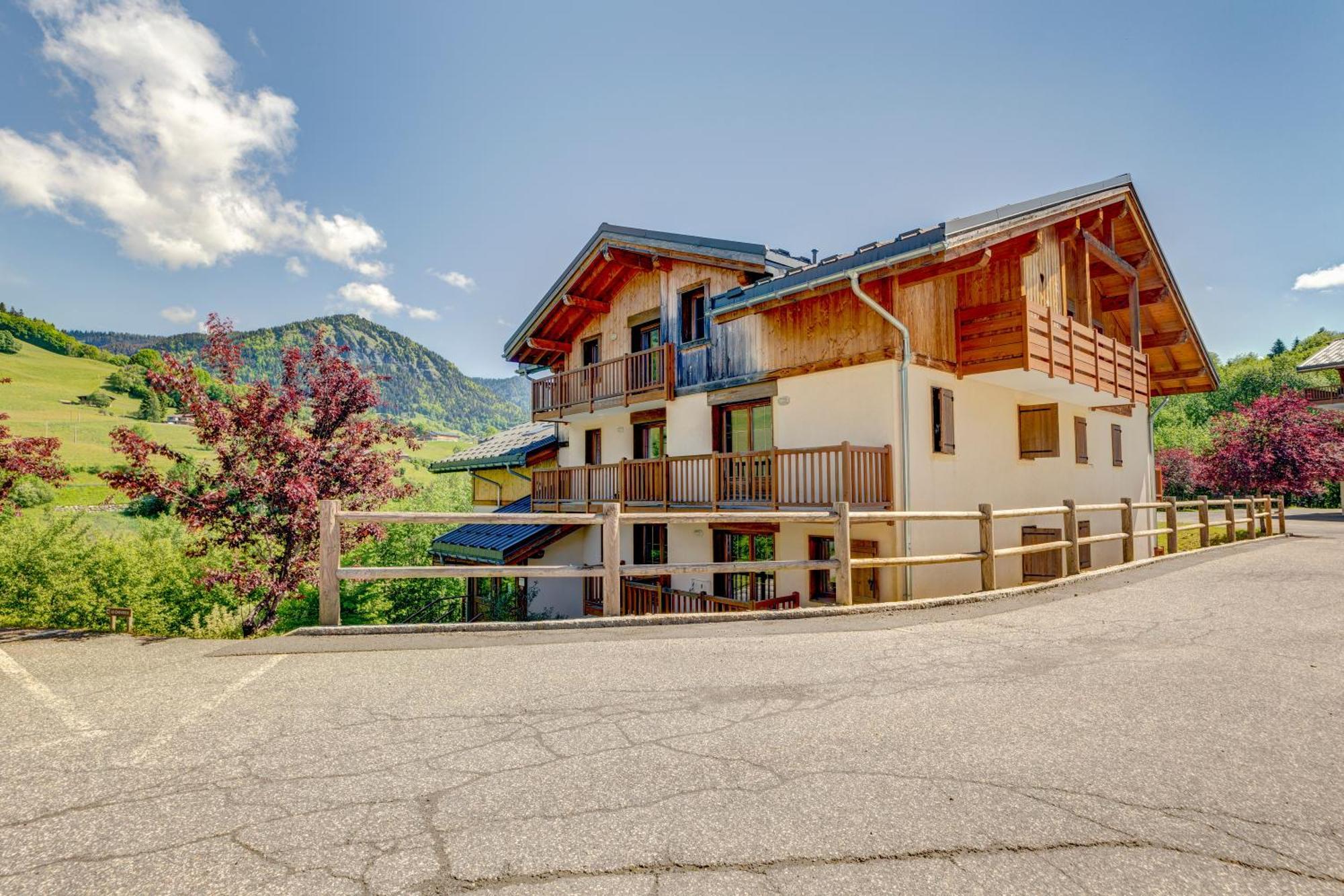 Le Chevreuil - 3 Chambres, Terrasse, Piscine 弗吕梅 外观 照片